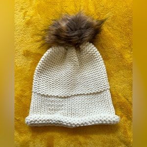 White Beanie with Faux Fur Pom - NWOT